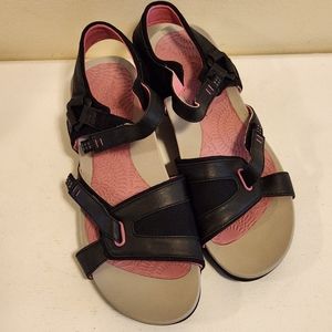 Baretraps/womens/sandals/wedges